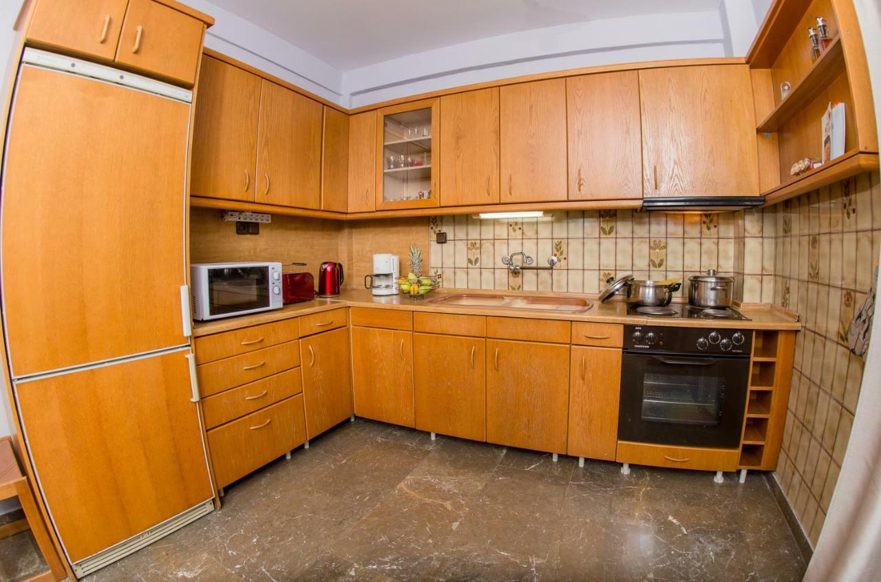 Thea Apartment Кавала Екстер'єр фото